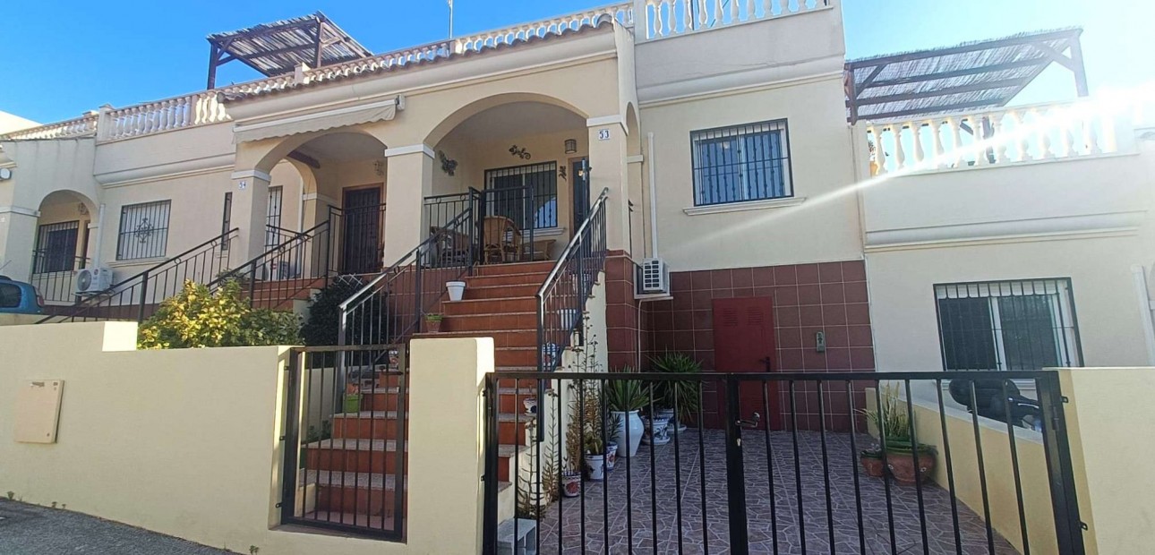 Sale - Bungalow -
Algorfa - Montemar