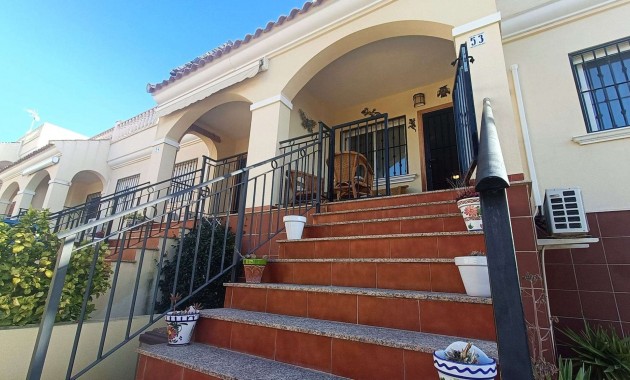 Sale - Bungalow -
Algorfa - Montemar