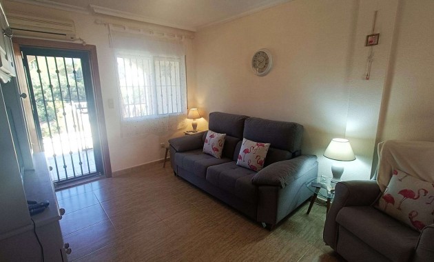 Sale - Bungalow -
Algorfa - Montemar