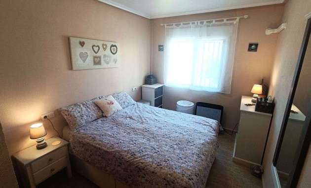 Sale - Bungalow -
Algorfa - Montemar