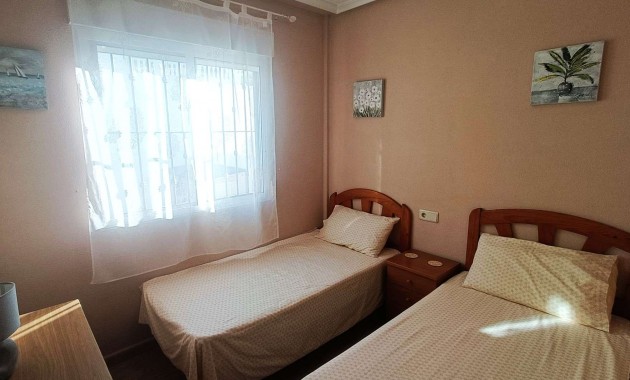 Sale - Bungalow -
Algorfa - Montemar