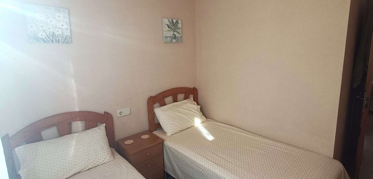 Sale - Bungalow -
Algorfa - Montemar