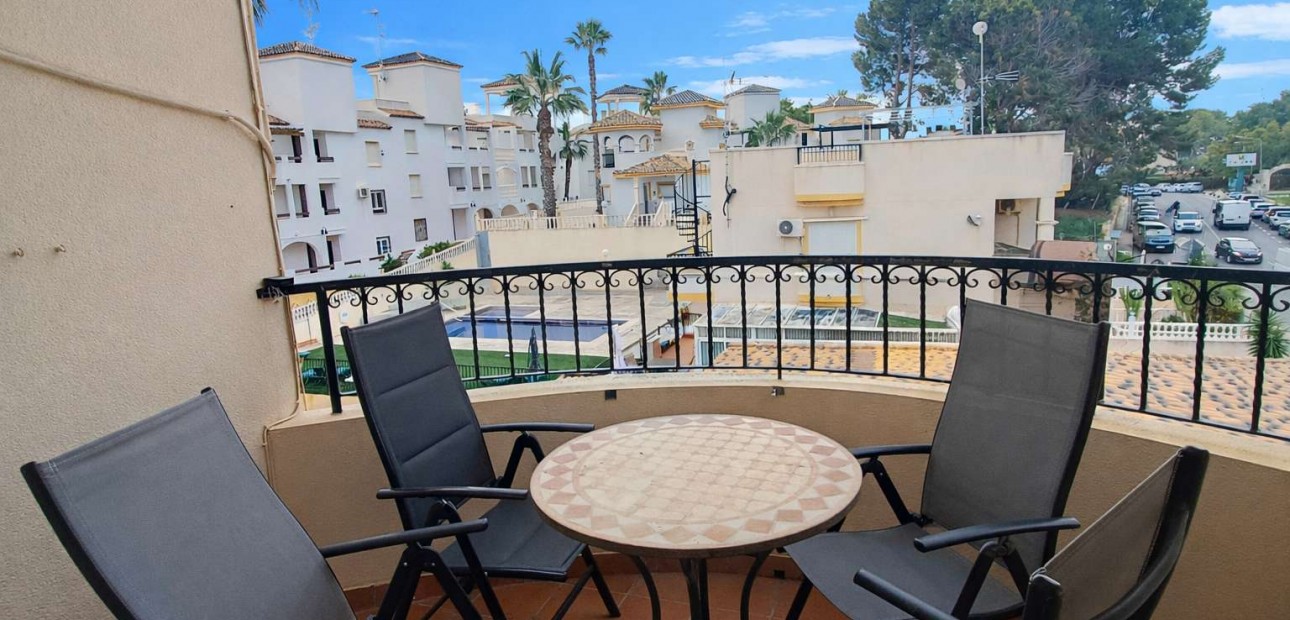 Sale - Apartment / flat -
Orihuela Costa - Villamartin