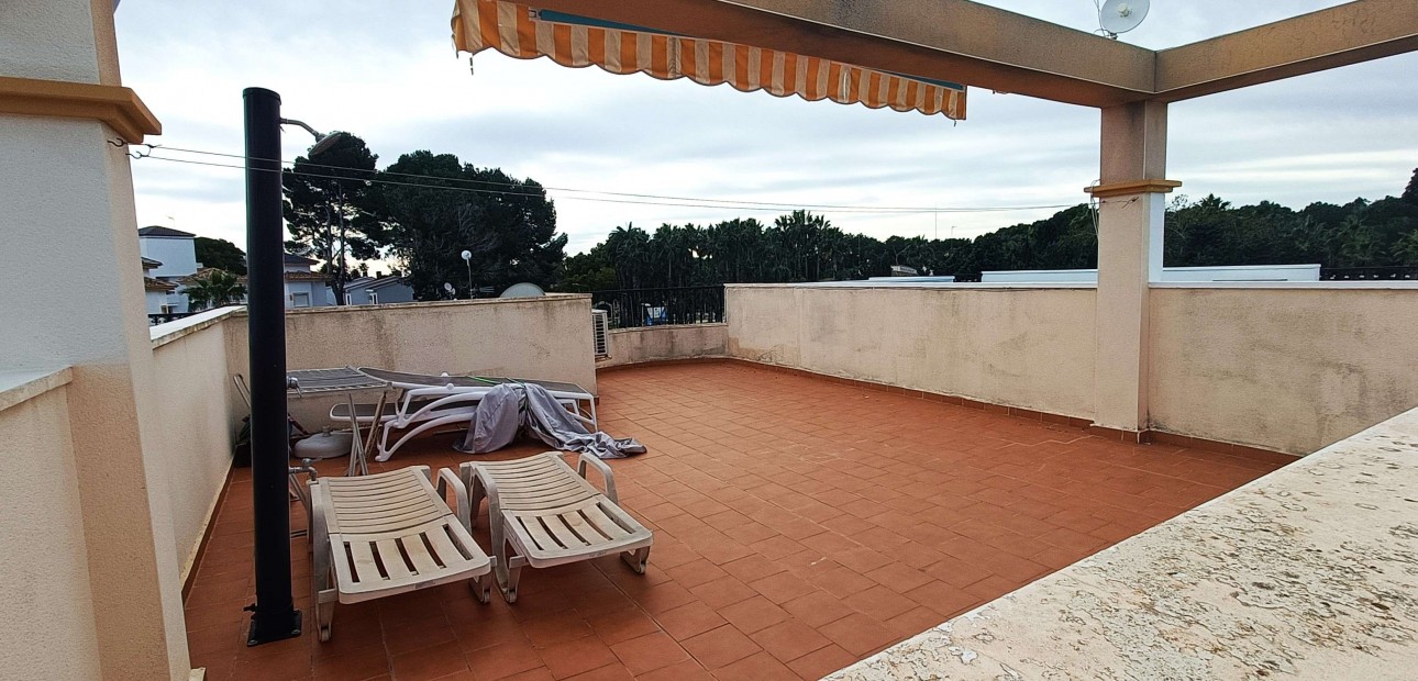 Sale - Apartment / flat -
Orihuela Costa - Villamartin