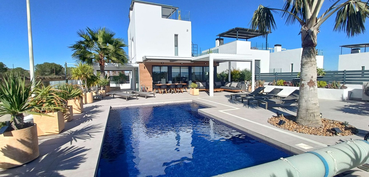 Sale - Detached Villa -
Algorfa - La Finca Golf Resort