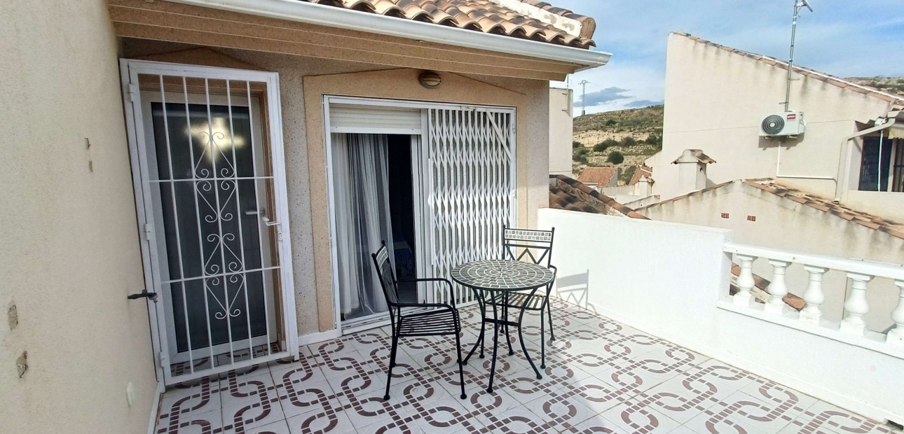 Sale - Detached Villa -
Benimar - Benimar II