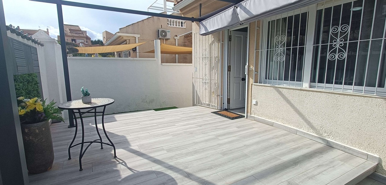 Sale - Detached Villa -
Benimar - Benimar II
