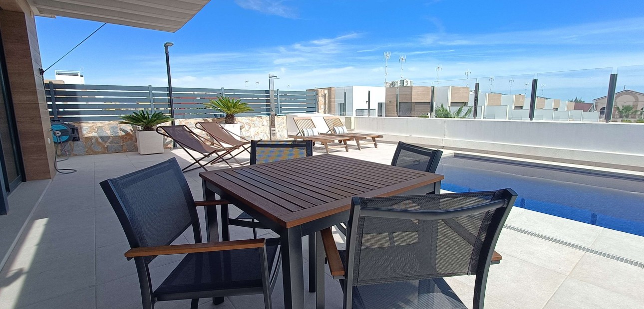 Sale - Detached Villa -
Algorfa - La Finca Golf Resort