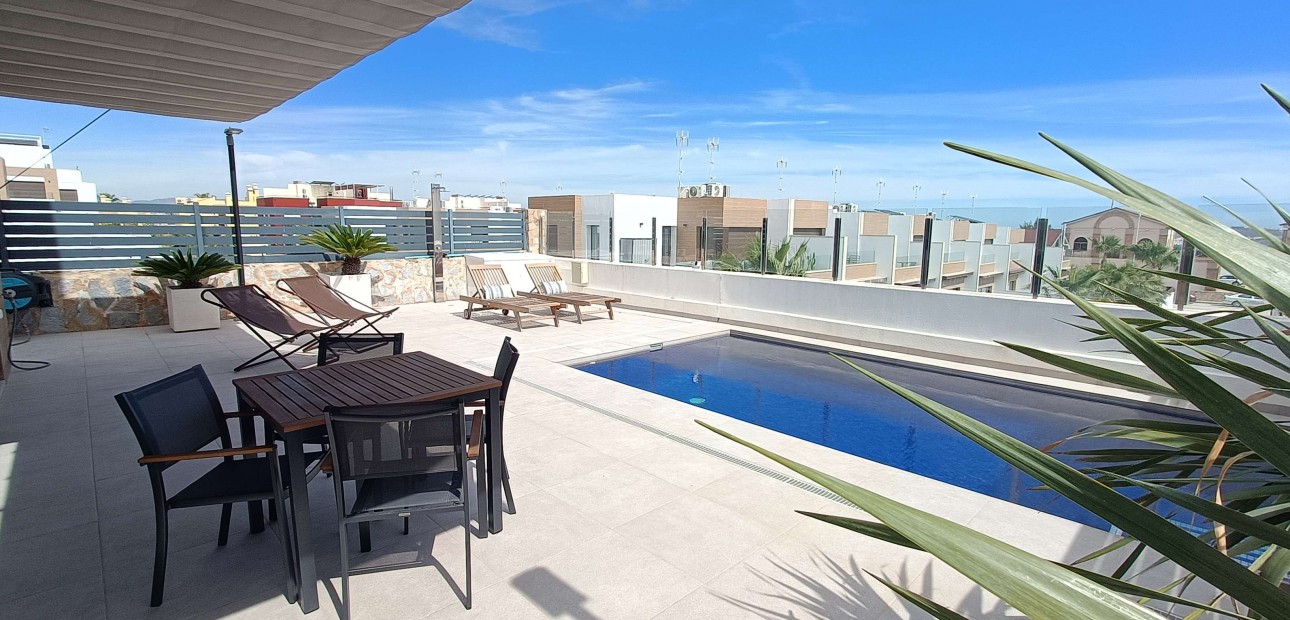 Sale - Detached Villa -
Algorfa - La Finca Golf Resort