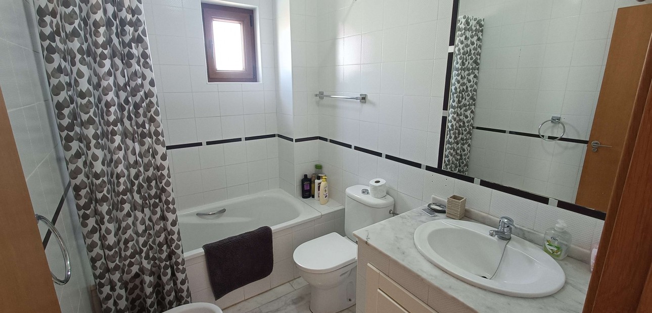 Sale - Apartment / flat -
Algorfa - La Finca Golf Resort