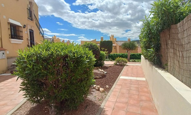 Sale - Apartment / flat -
Algorfa - La Finca Golf Resort
