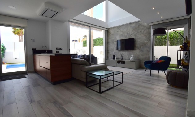 Sale - Detached Villa -
Orihuela Costa - Lomas de Cabo Roig
