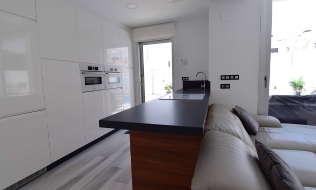 Sale - Detached Villa -
Orihuela Costa - Lomas de Cabo Roig