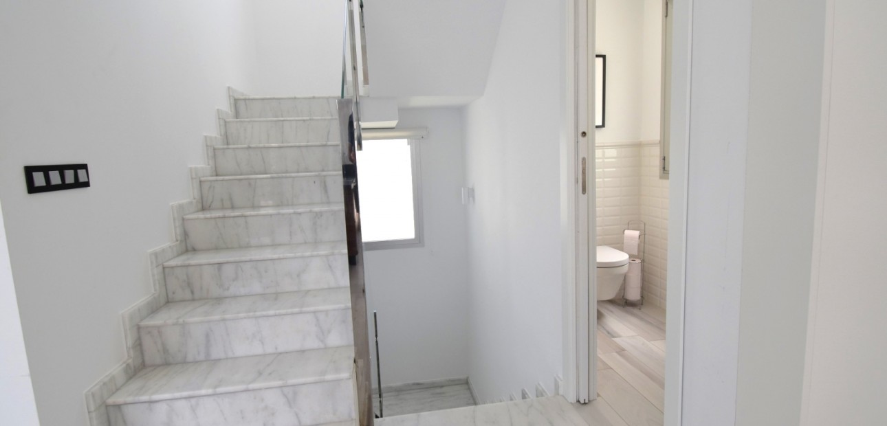 Sale - Detached Villa -
Orihuela Costa - Lomas de Cabo Roig