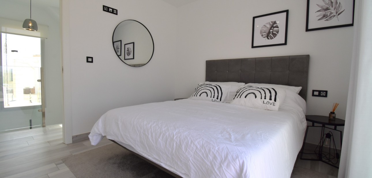 Sale - Detached Villa -
Orihuela Costa - Lomas de Cabo Roig
