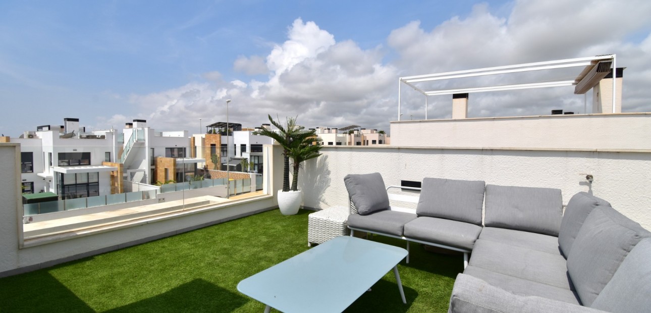 Sale - Detached Villa -
Orihuela Costa - Lomas de Cabo Roig