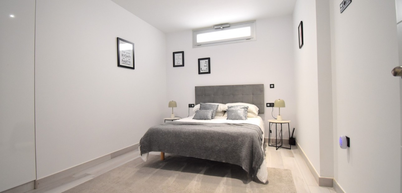 Sale - Detached Villa -
Orihuela Costa - Lomas de Cabo Roig