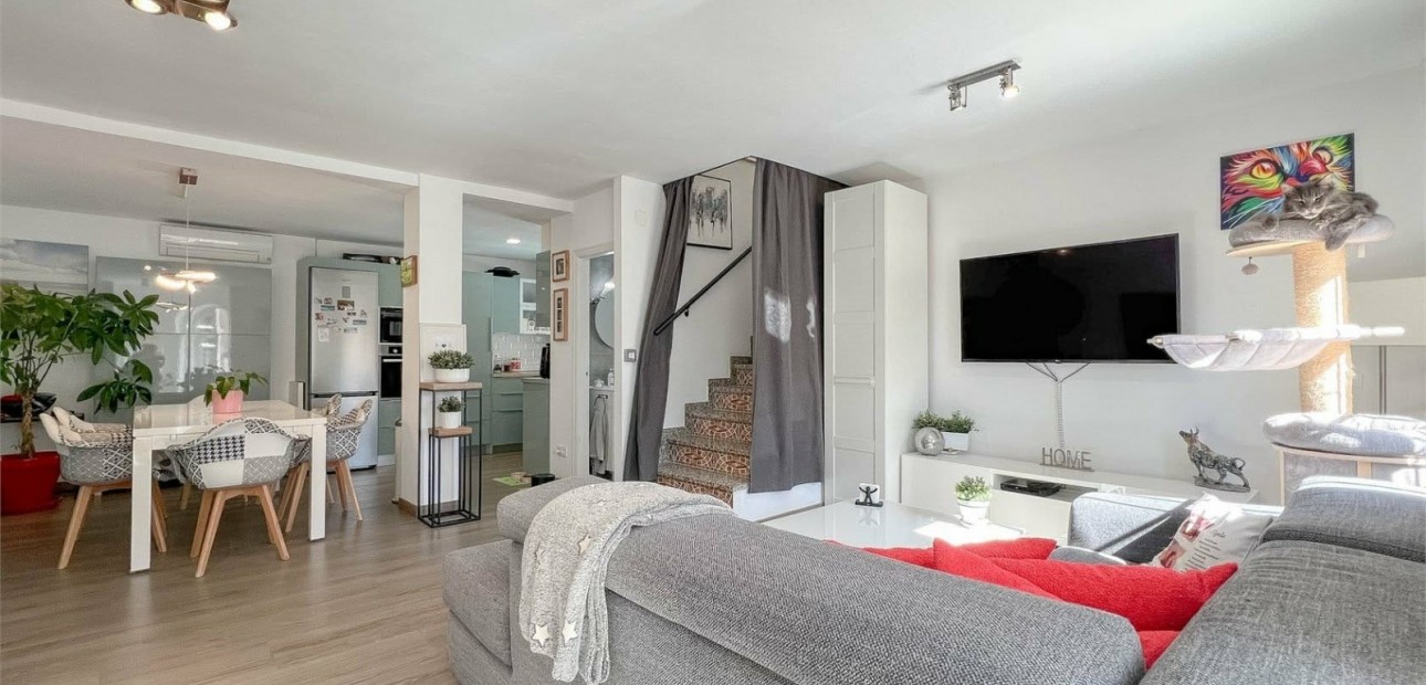Sale - House -
Orihuela Costa - Villamartín