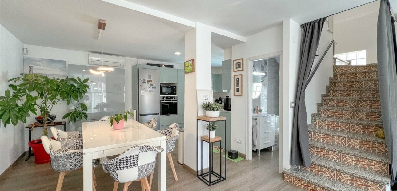 Sale - House -
Orihuela Costa - Villamartín