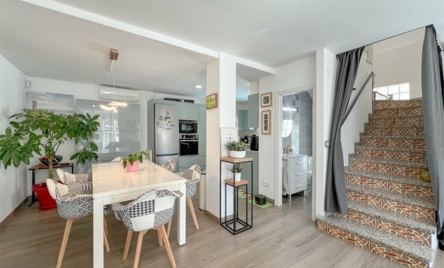 Sale - House -
Orihuela Costa - Villamartín