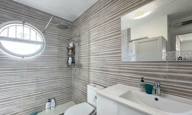 Sale - House -
Orihuela Costa - Villamartín