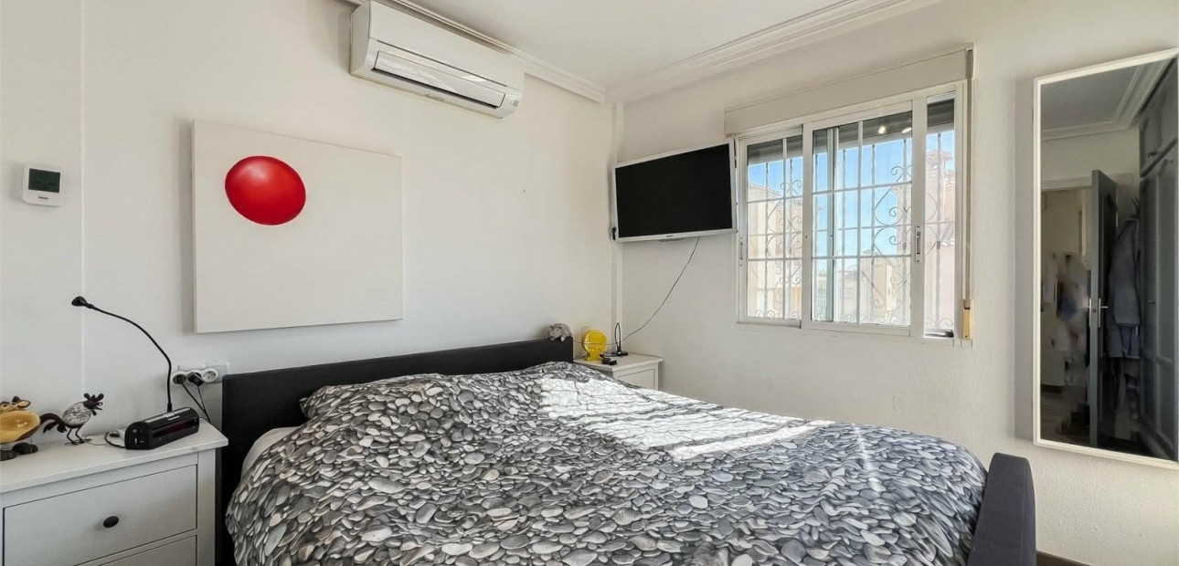 Sale - House -
Orihuela Costa - Villamartín