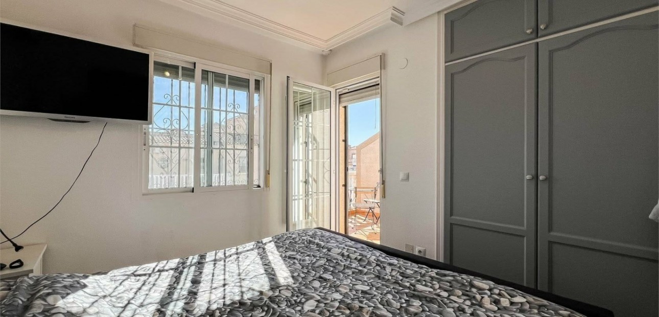 Sale - House -
Orihuela Costa - Villamartín