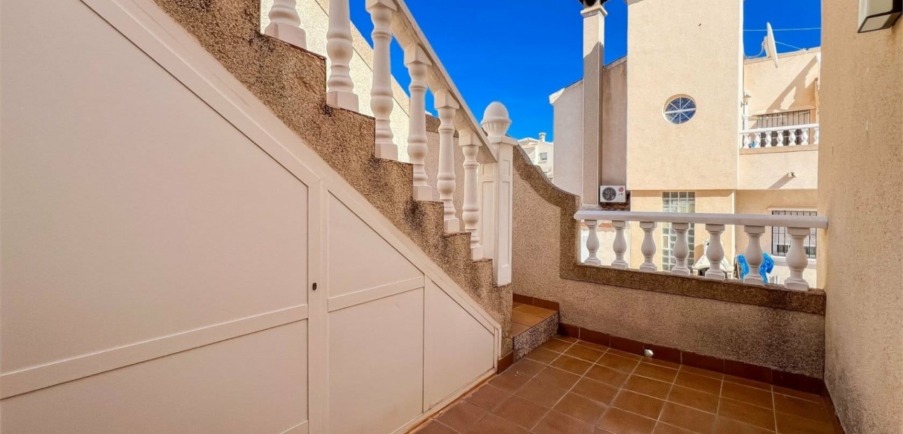 Sale - House -
Orihuela Costa - Villamartín
