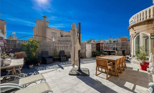 Sale - House -
Orihuela Costa - Villamartín