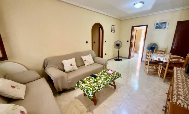 Sale - Bungalow -
Torrevieja - La Mata