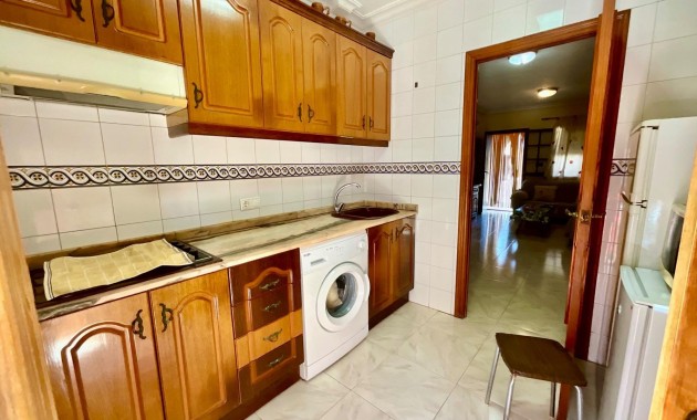 Sale - Bungalow -
Torrevieja - La Mata