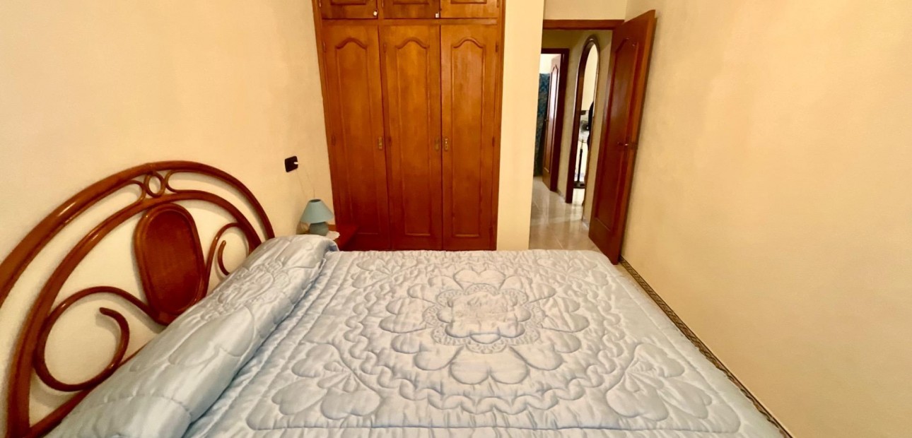 Sale - Bungalow -
Torrevieja - La Mata