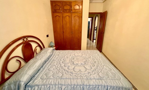 Sale - Bungalow -
Torrevieja - La Mata