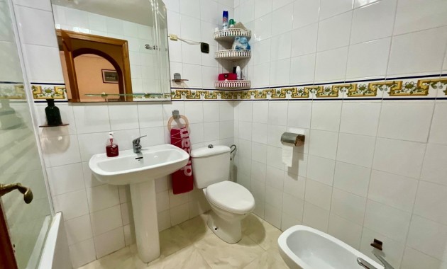 Sale - Bungalow -
Torrevieja - La Mata