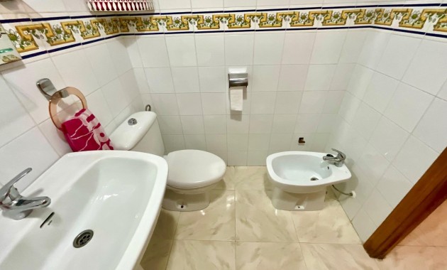 Sale - Bungalow -
Torrevieja - La Mata