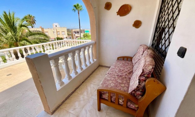Sale - Bungalow -
Torrevieja - La Mata