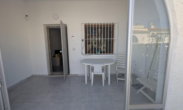 Sale - Bungalow -
Torrevieja - La Siesta - El Salado - Torreta