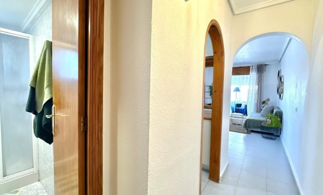 Sale - Apartment / flat -
Torrevieja - La Siesta - El Salado - Torreta