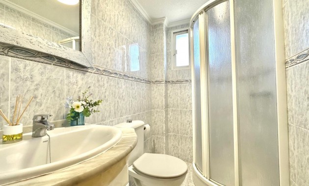Sale - Apartment / flat -
Torrevieja - La Siesta - El Salado - Torreta