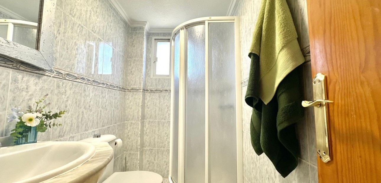 Sale - Apartment / flat -
Torrevieja - La Siesta - El Salado - Torreta