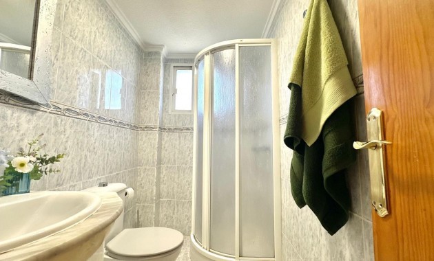 Sale - Apartment / flat -
Torrevieja - La Siesta - El Salado - Torreta