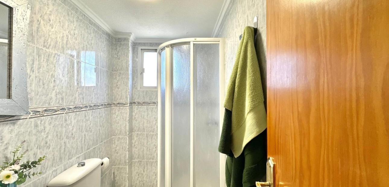 Sale - Apartment / flat -
Torrevieja - La Siesta - El Salado - Torreta