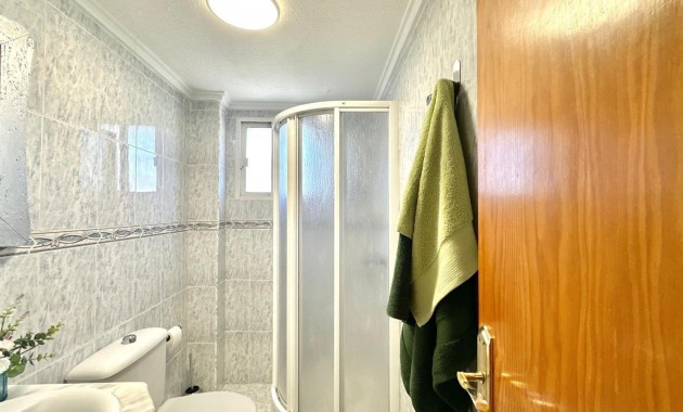Sale - Apartment / flat -
Torrevieja - La Siesta - El Salado - Torreta