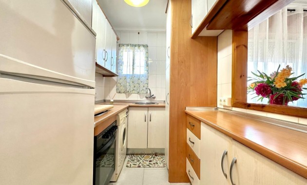 Sale - Apartment / flat -
Torrevieja - La Siesta - El Salado - Torreta