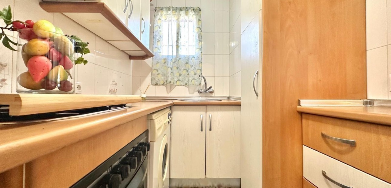 Sale - Apartment / flat -
Torrevieja - La Siesta - El Salado - Torreta