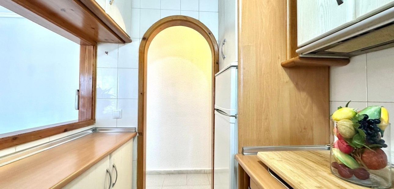 Sale - Apartment / flat -
Torrevieja - La Siesta - El Salado - Torreta