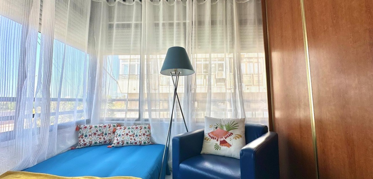 Sale - Apartment / flat -
Torrevieja - La Siesta - El Salado - Torreta