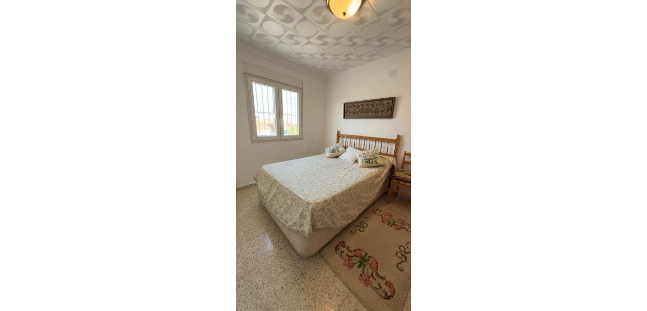 Sale - Bungalow -
Torrevieja - La Siesta - El Salado - Torreta