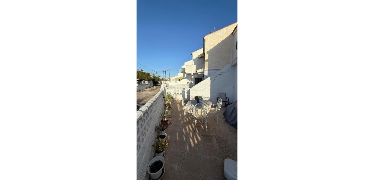 Sale - Bungalow -
Torrevieja - La Siesta - El Salado - Torreta