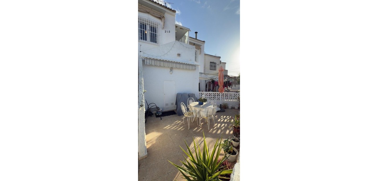Sale - Bungalow -
Torrevieja - La Siesta - El Salado - Torreta